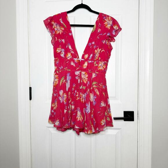 Lulus Size M Flirty Ways Hot Pink Floral‎ Flutter Sleeve Romper - Picture 2 of 13